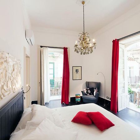 Apartamento Lusso Al Duomo Di Ortigia Syracuse Exterior foto